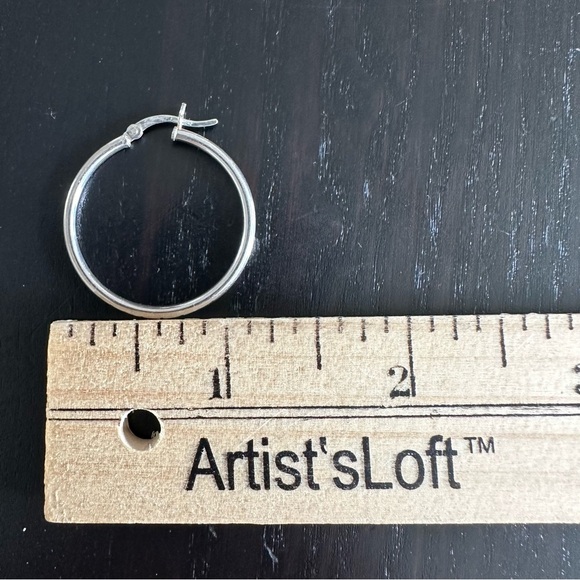 Classic Hoops 925 Hoops Earrings - Picture 5 of 6